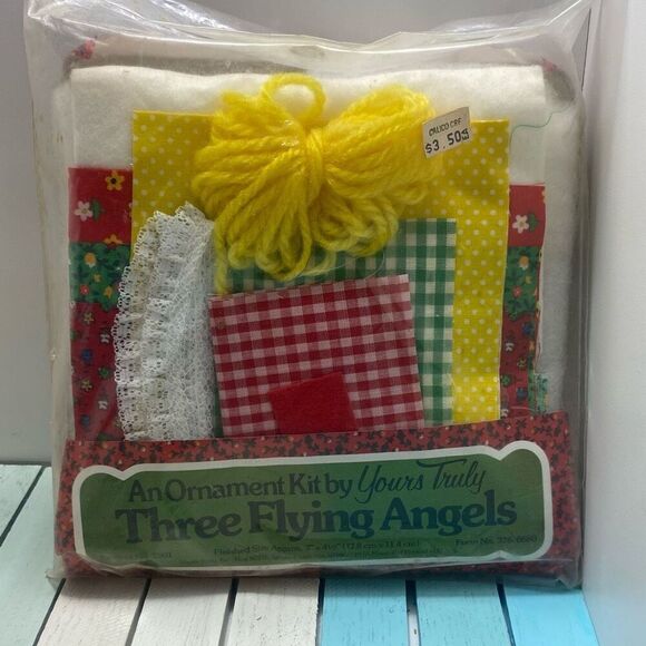 Vintage Yours Truly Ornament Kit Three Flying Angels DIY Christmas Crafts Sealed - Picture 2 of 2